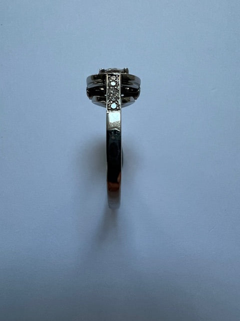 Brilliant cut diamond cluster ring